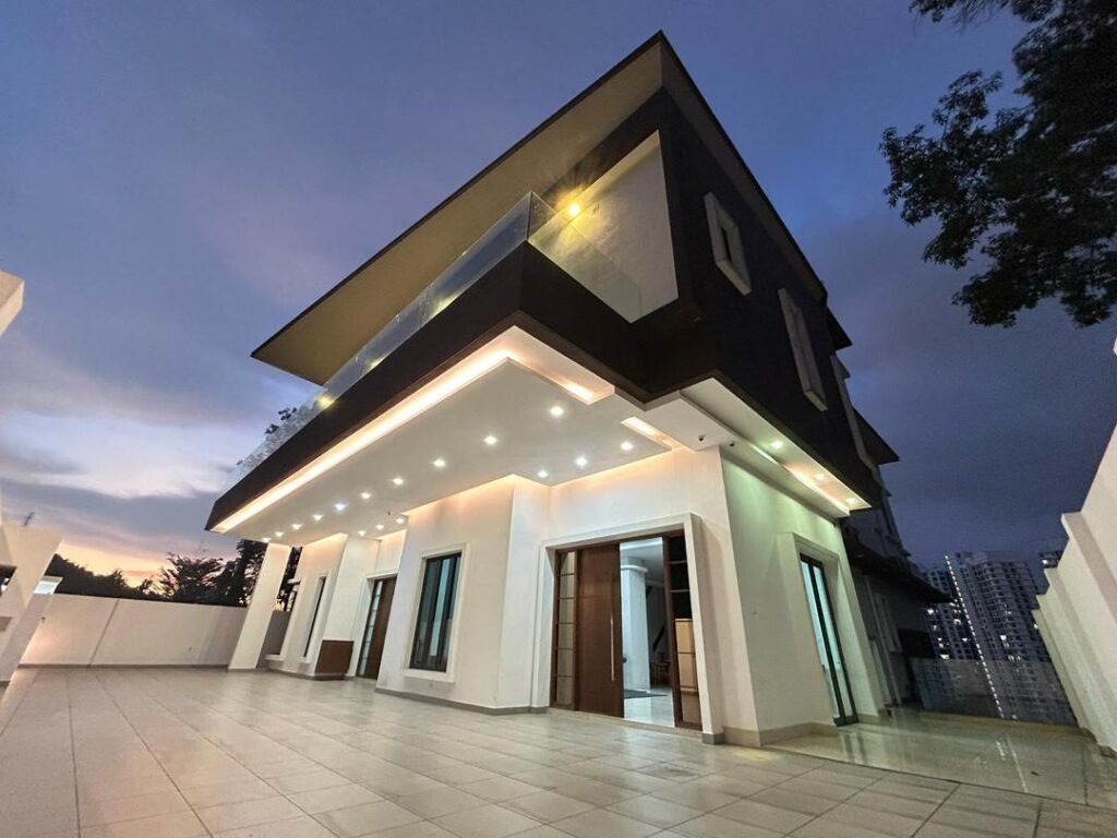 Country Heights Damansara Bungalow image 1